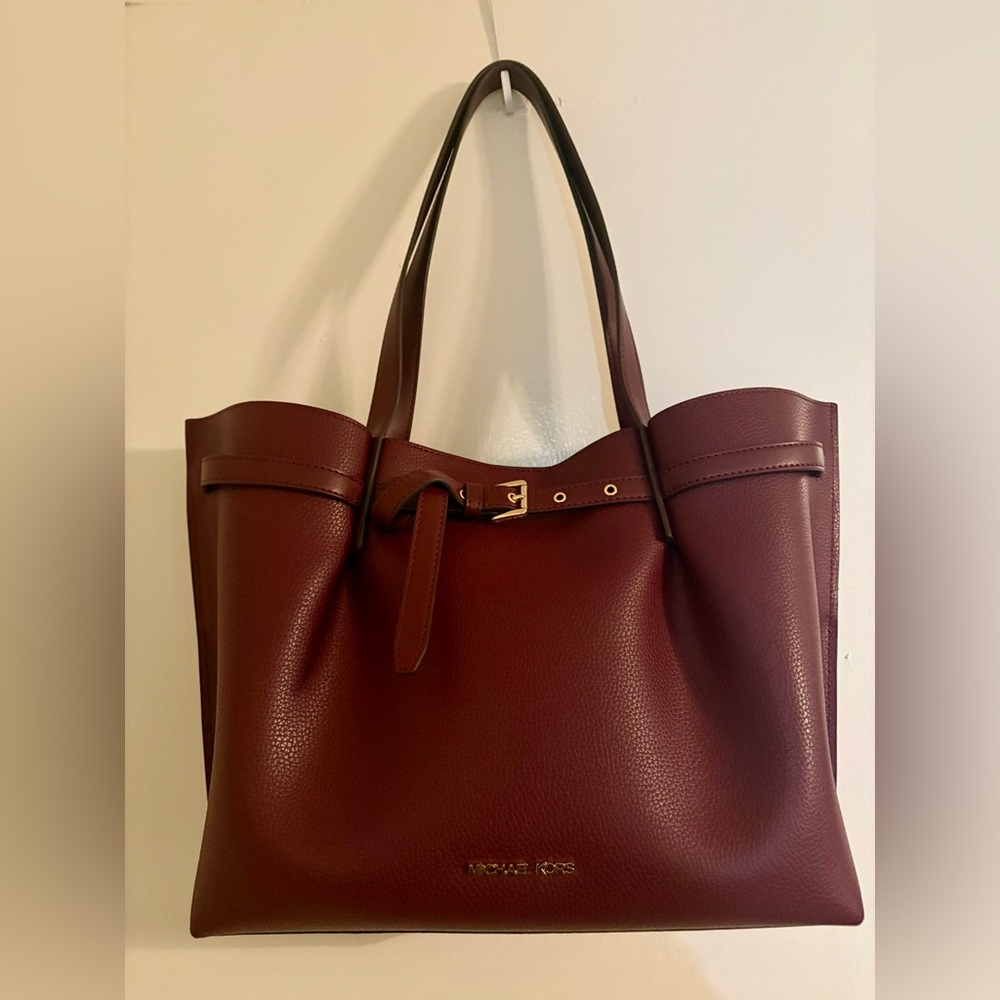 Michael Kors Large Emilia Tote